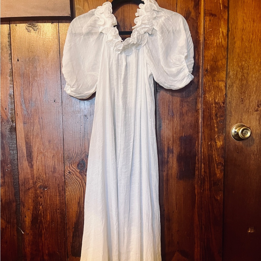 Lightweight All White Puff Sleeve Dress NWOT